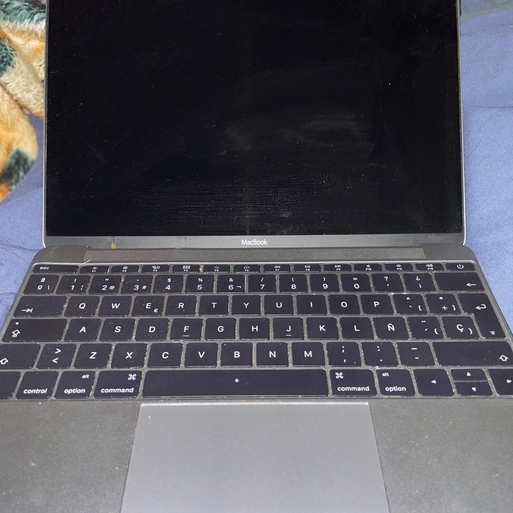 MacBook *SOLD** - Picture 3 of 10